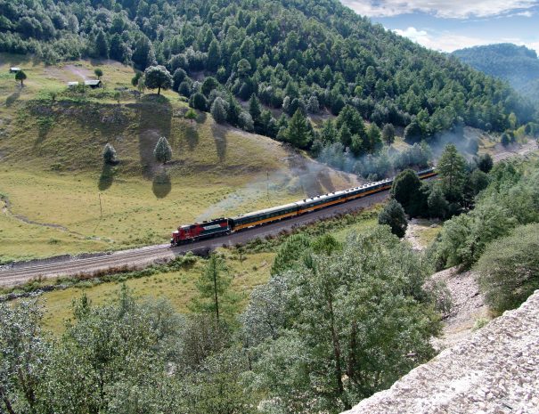 Viaje en tren por las Barrancas del Cobre